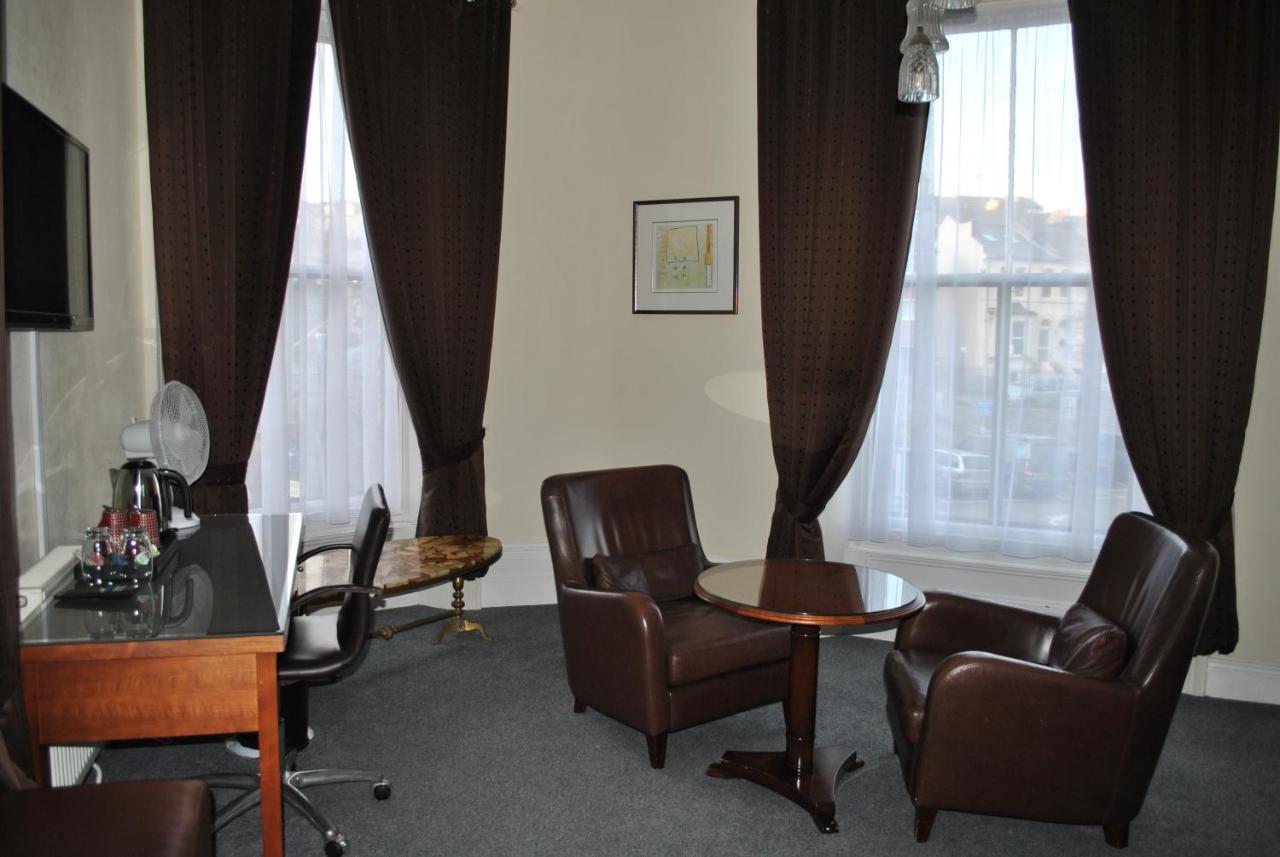 ทาวน์เฮาส์รูมส์ Hotel เฮสติงส์ ภายนอก รูปภาพ